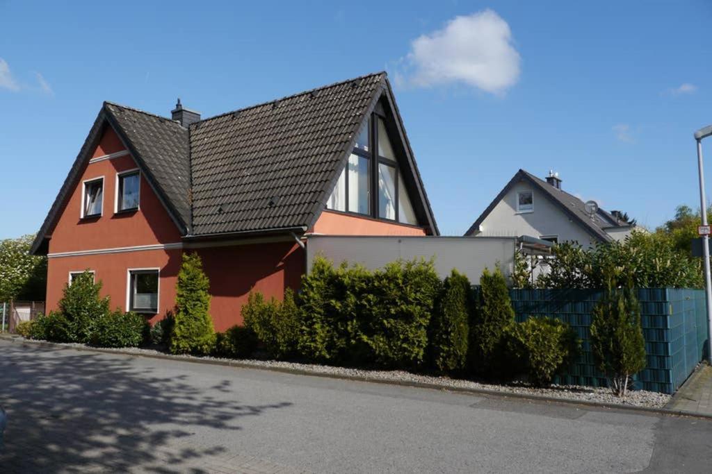 Ferienwohnung Haus Ruhrgebiet Mülheim an der Ruhr Esterno foto