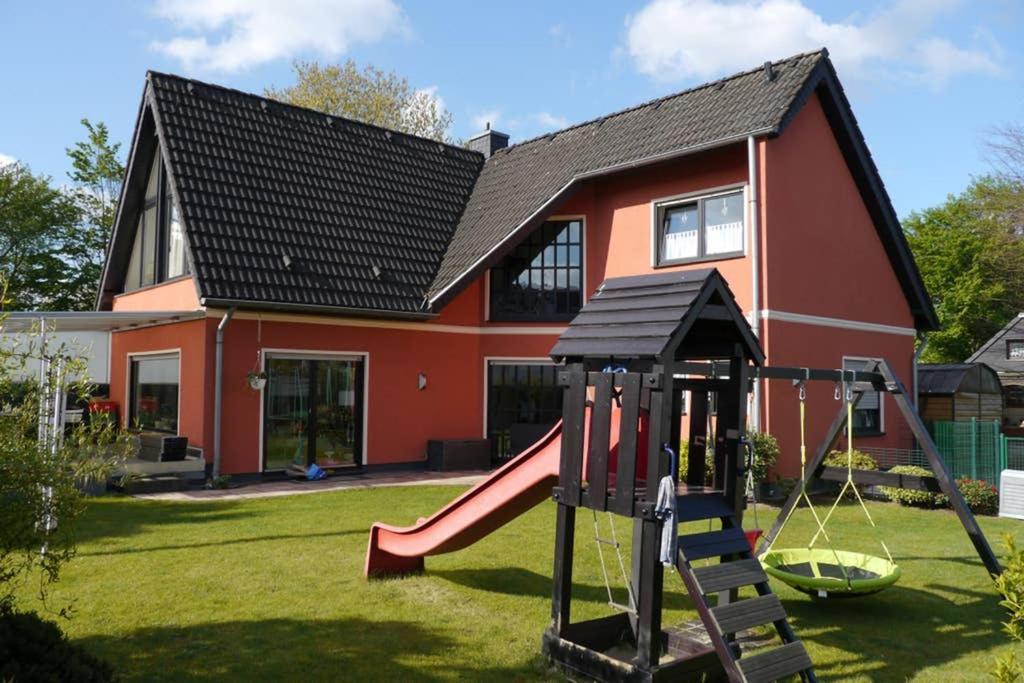 Ferienwohnung Haus Ruhrgebiet Mülheim an der Ruhr Esterno foto